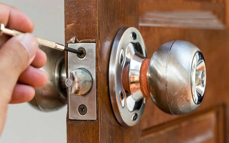 Dịch vụ Thay Khóa Cửa Gỗ Tại Nhà Giá Tốt Hỗ Trợ 24/7
