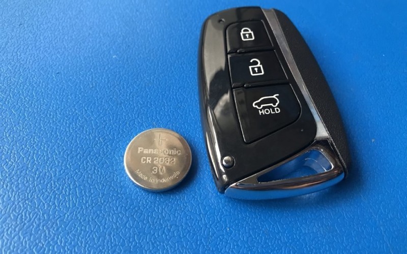 Hướng Dẫn Thay Pin Khóa Ô Tô – Chi Tiết Từng Bước & Dịch Vụ Uy Tín Quang Trung