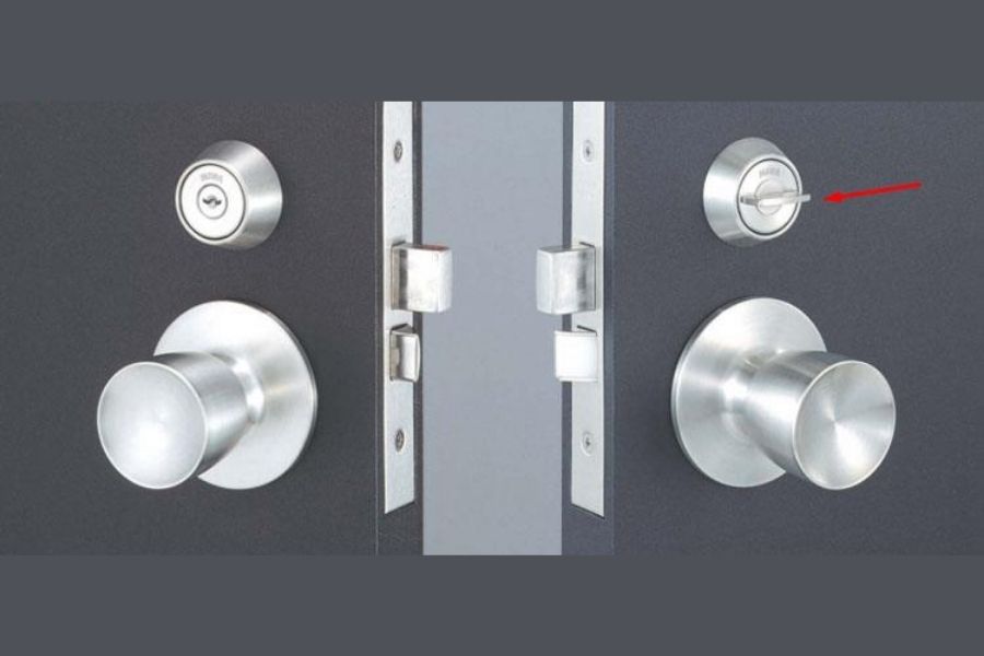 Khóa cửa nắm tròn thân gạt