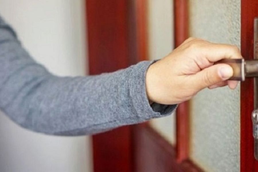 Làm đúng quy trình, khóa tay gạt sẽ hoạt động trơn tru.