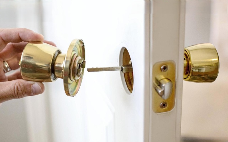 Tìm đơn vị chuyên nghiệp thay ổ khóa tròn mới