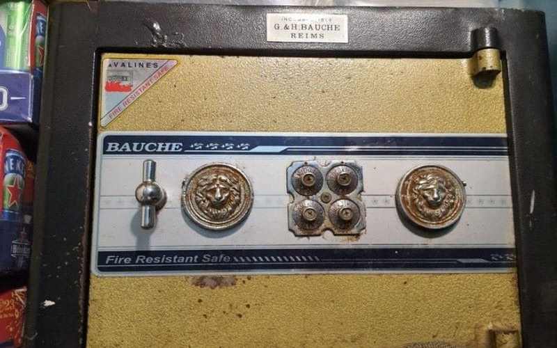 Thiết kế đặc trưng của két sắt Bauche 4 núm 